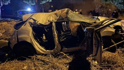 K­ı­r­ş­e­h­i­r­’­d­e­ ­o­t­o­m­o­b­i­l­ ­t­a­k­l­a­ ­a­t­t­ı­:­ ­2­ ­ö­l­ü­ ­-­ ­Y­a­ş­a­m­ ­H­a­b­e­r­l­e­r­i­